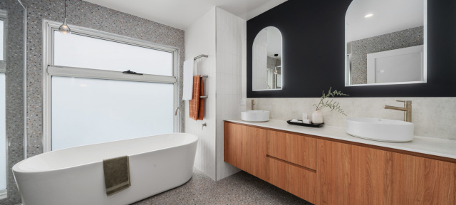 03 1 Oakmont Rd Midway Point