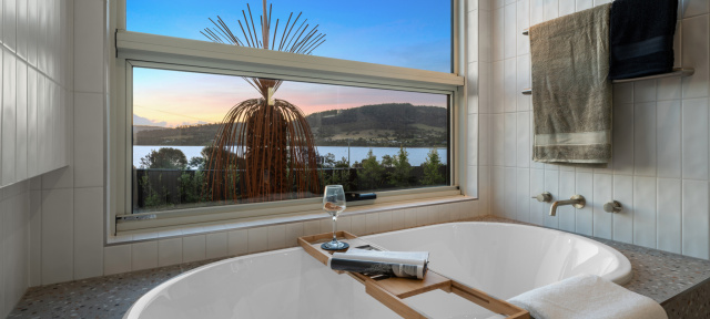 03 1 Oakmont Rd Midway Point