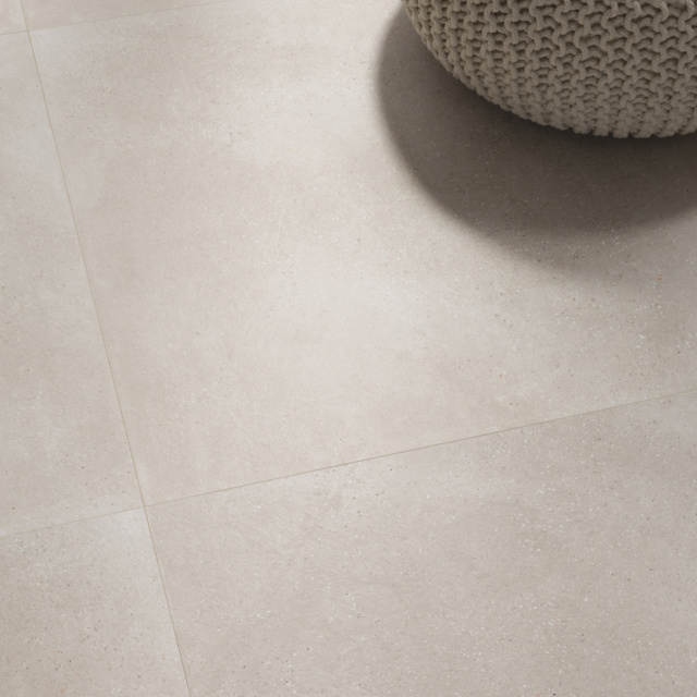 490898 P AMB 001214 931x1242