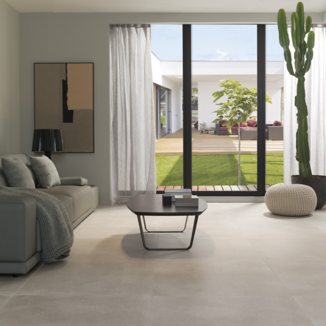 490900 P AMB 001216 931x1242